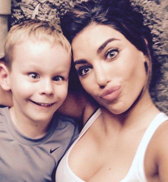 Yolanthe oğluyla bir örnek