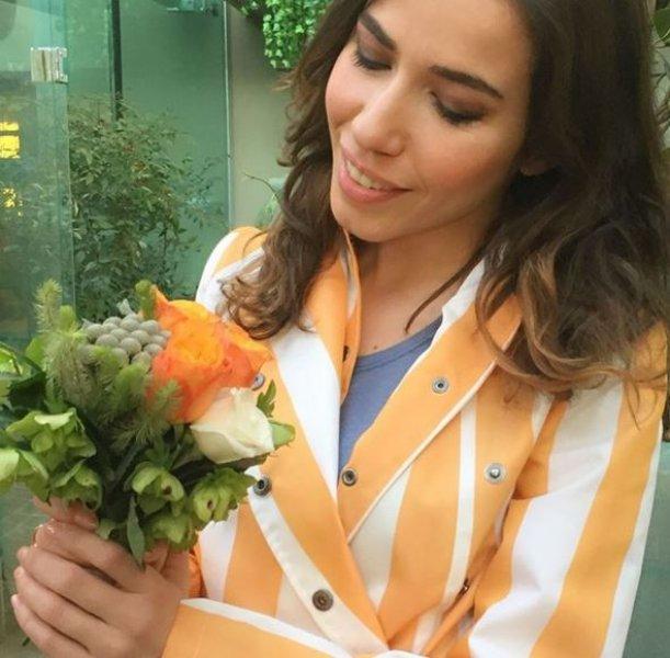 Burcu Güneş Konyaspor için marş yaptı