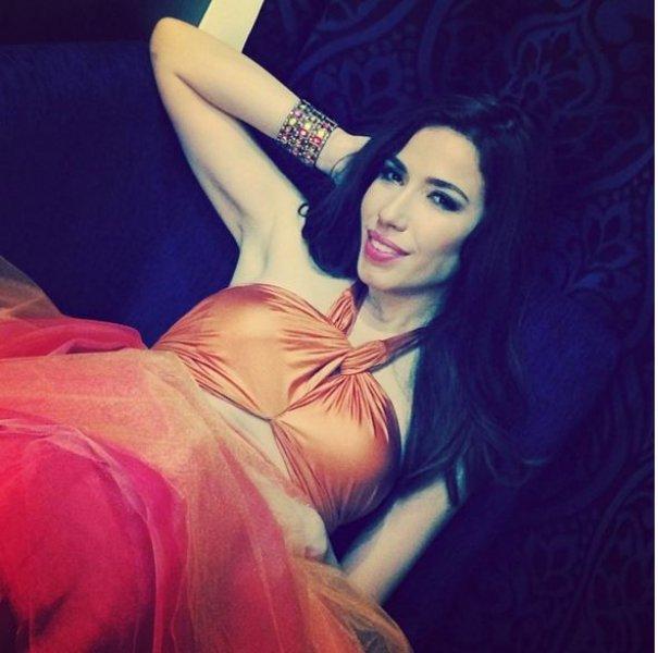 Burcu Güneş Konyaspor için marş yaptı