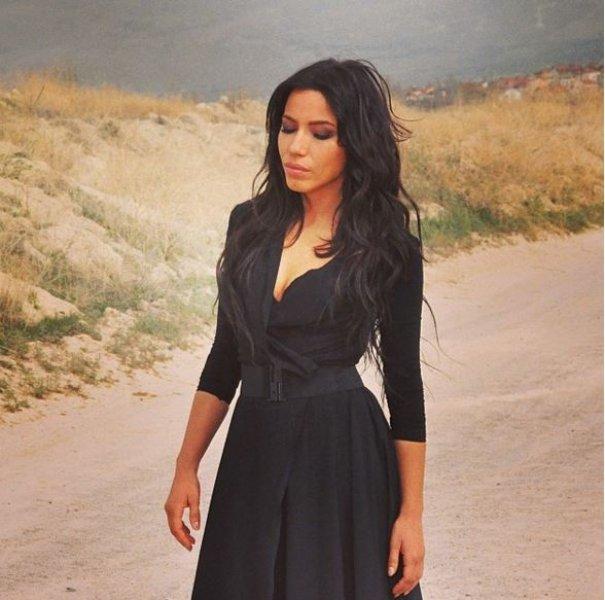 Burcu Güneş Konyaspor için marş yaptı