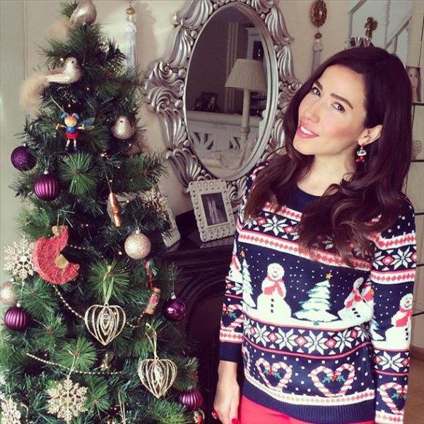 Burcu Güneş Konyaspor için marş yaptı