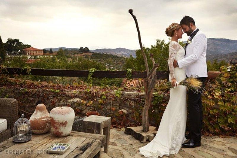 Ünlülerin az bilinen düğün fotoğrafları