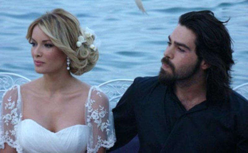 Ünlülerin az bilinen düğün fotoğrafları