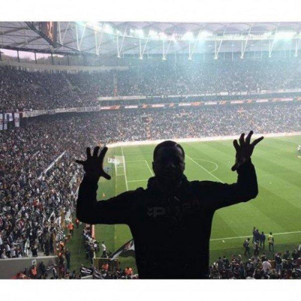 Ünlüler Vodafone Arena'da