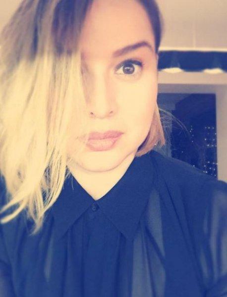 Hadise ve kız kardeşlerinin inanılmaz benzerliği