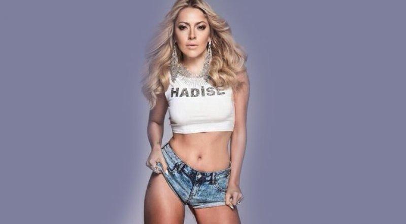 Hadise ve kız kardeşlerinin inanılmaz benzerliği