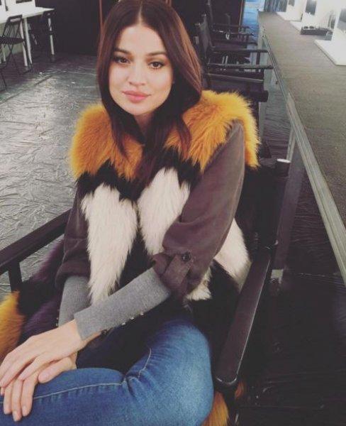 Hadise ve kız kardeşlerinin inanılmaz benzerliği