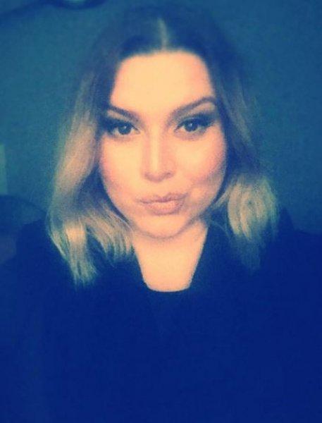 Hadise ve kız kardeşlerinin inanılmaz benzerliği