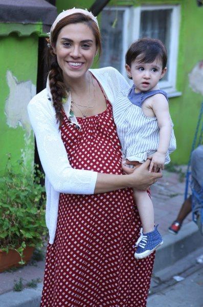 Caner Erkin'in yeni aşkı Şükran Ovalı