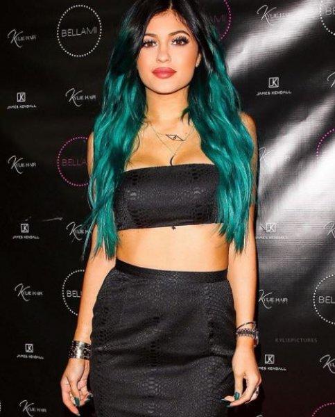 Estetik sonrası Kylie Jenner'ın değişimi 