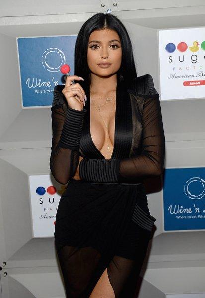 Estetik sonrası Kylie Jenner'ın değişimi 