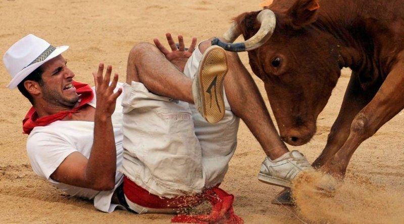  Boğa güreşinde boynuzlanan matadorlar