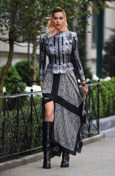 Irina Shayk başörtü taktı