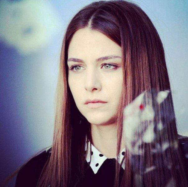 Keremcem'in sevgilisi Ezgi Asaroğlu