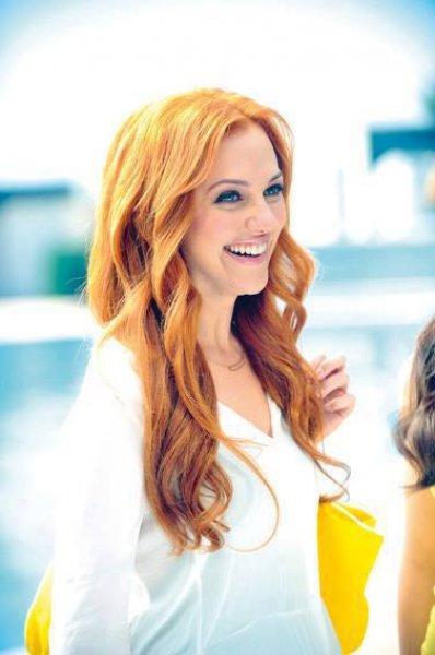 Meryem Uzerli'nin kızı Lara ilk kez görüntülendi