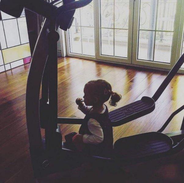 Meryem Uzerli'nin kızı Lara ilk kez görüntülendi