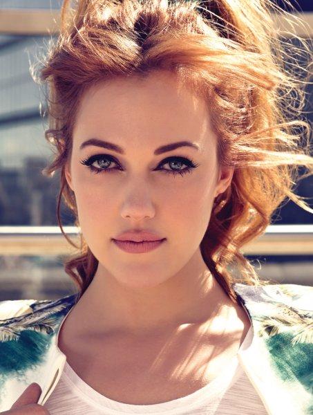 Meryem Uzerli'nin kızı Lara ilk kez görüntülendi