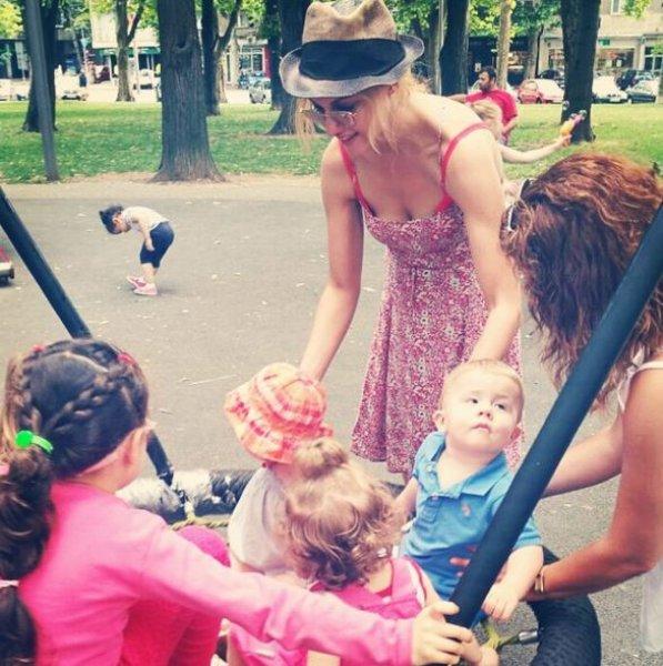 Meryem Uzerli'nin kızı Lara ilk kez görüntülendi