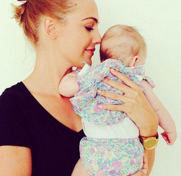 Meryem Uzerli'nin kızı Lara ilk kez görüntülendi