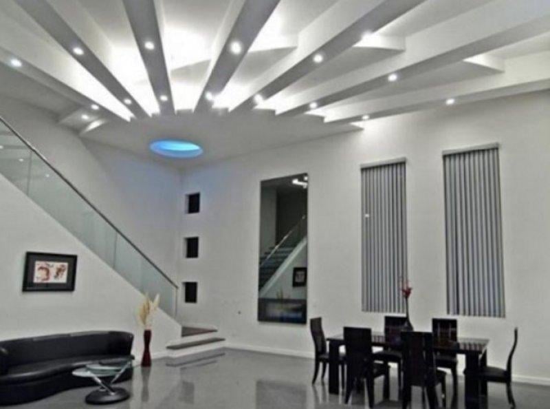 En modern tavan dekorasyonları