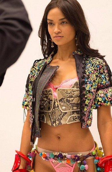 Shanina Shaik: Müslüman doğdum müslüman yetiştirildim