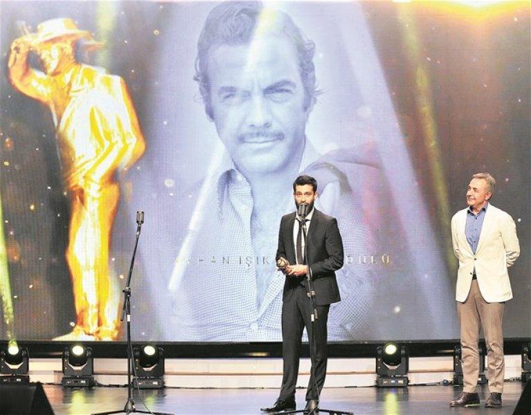 21. Sadri Alışık Tiyatro ve Sinema Ödülleri sahiplerini buldu 