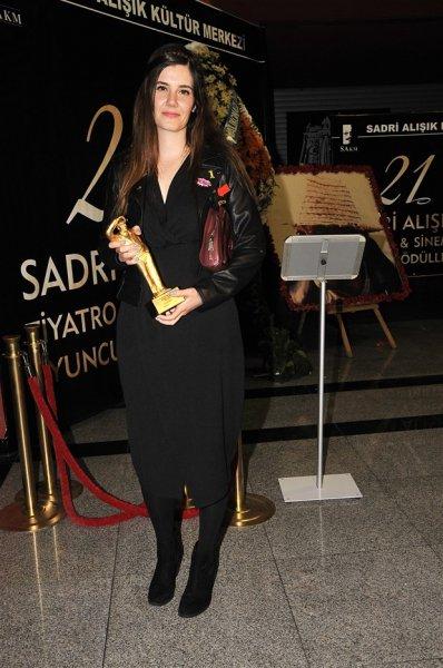 21. Sadri Alışık Tiyatro ve Sinema Ödülleri sahiplerini buldu 