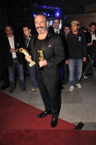 21. Sadri Alışık Tiyatro ve Sinema Ödülleri sahiplerini buldu 