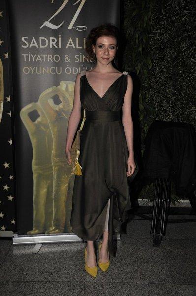 21. Sadri Alışık Tiyatro ve Sinema Ödülleri sahiplerini buldu 