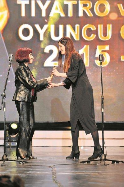 21. Sadri Alışık Tiyatro ve Sinema Ödülleri sahiplerini buldu 