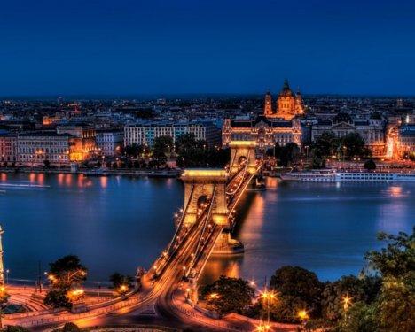 Budapeşte doğal güzellikleriyle büyülüyor