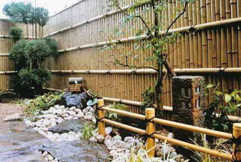 Yeni trend bambu bahçe çiti 