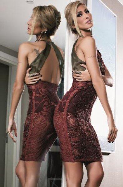 Çağla Şıkel oğullarıyla Anneler Günü'nü kutladı