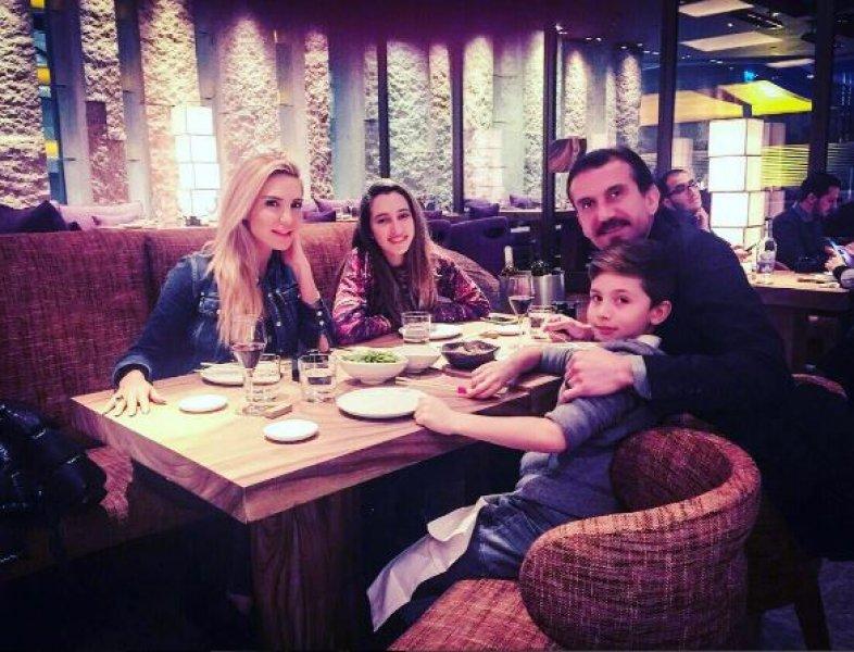 Işıl Reçber kızıyla podyumda 