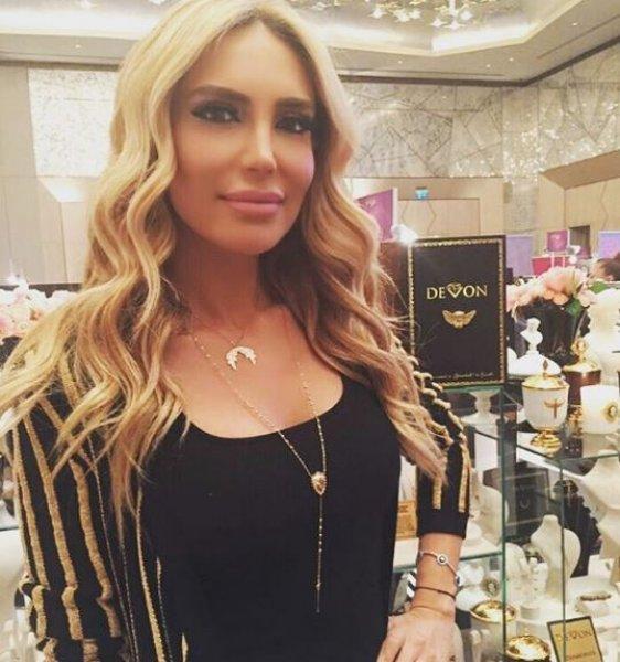 Işıl Reçber kızıyla podyumda 