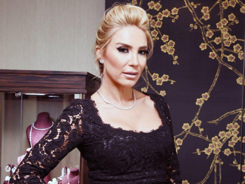 Işıl Reçber kızıyla podyumda 