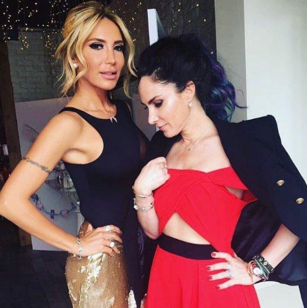 Işıl Reçber kızıyla podyumda 