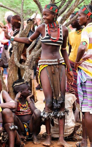 Etiyopya'nın cesur Hamar kabilesi kadınları