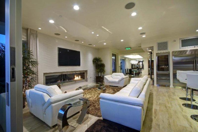 Van Damme'ın evi Ice Cube'a satıldı