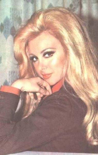 Filiz Akın’ın 4 bin 500 fotoğrafı sergiye sunulacak 