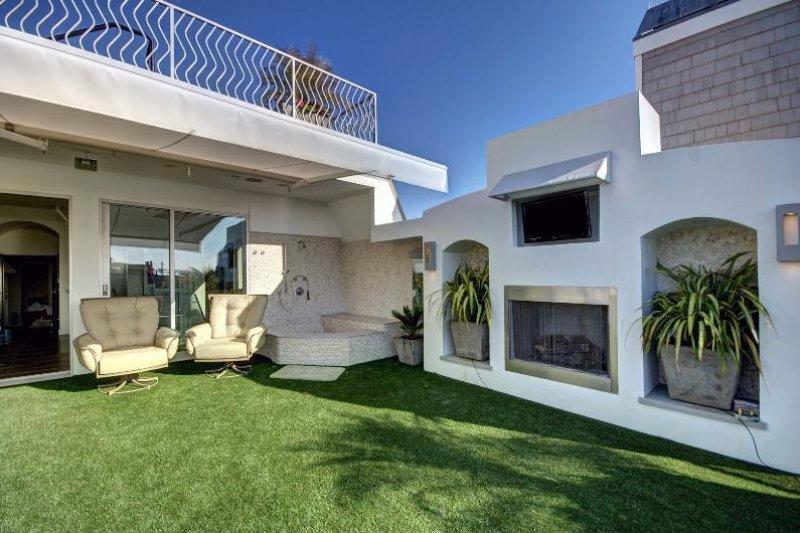 Van Damme'ın evi Ice Cube'a satıldı