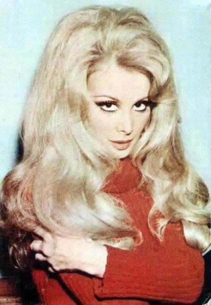 Filiz Akın’ın 4 bin 500 fotoğrafı sergiye sunulacak 