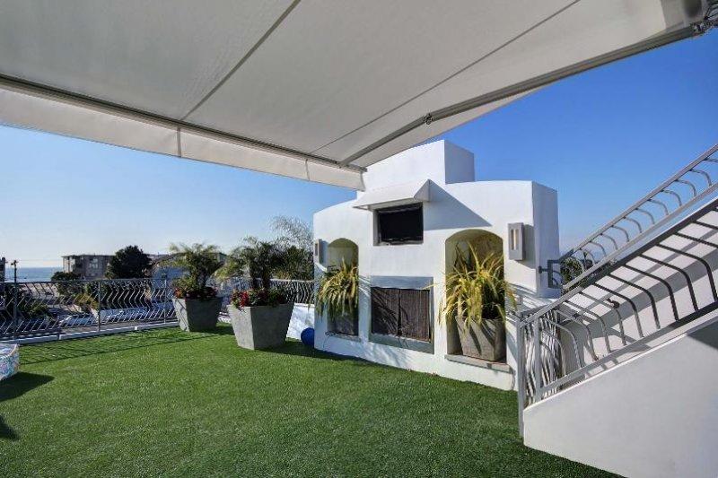 Van Damme'ın evi Ice Cube'a satıldı