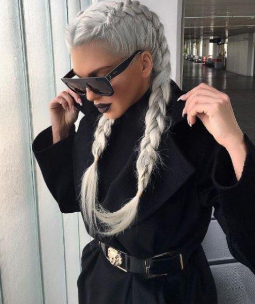 Jelena Karleusa estetik iddialarına ateş püskürdü