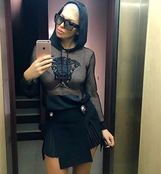 Jelena Karleusa estetik iddialarına ateş püskürdü