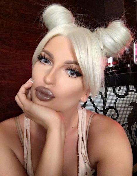 Jelena Karleusa estetik iddialarına ateş püskürdü