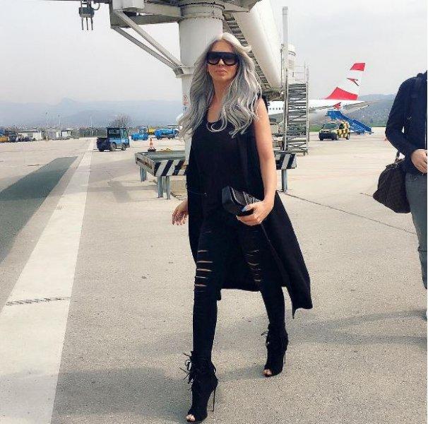 Jelena Karleusa estetik iddialarına ateş püskürdü