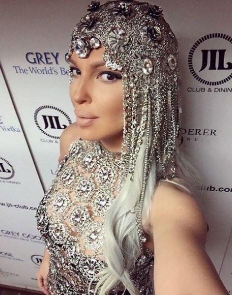 Jelena Karleusa estetik iddialarına ateş püskürdü