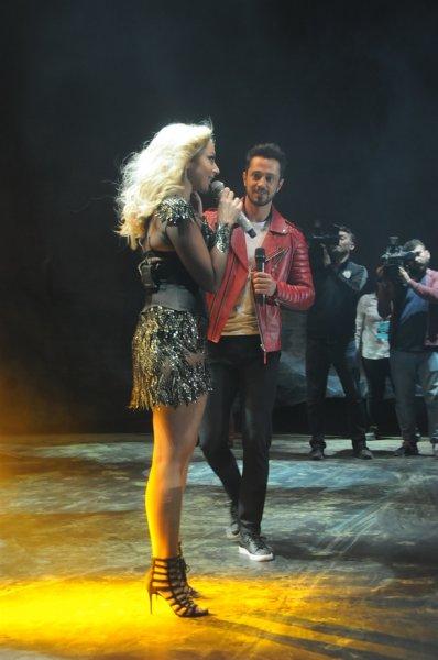 Hadise ile Murat Boz'dan samimi konser