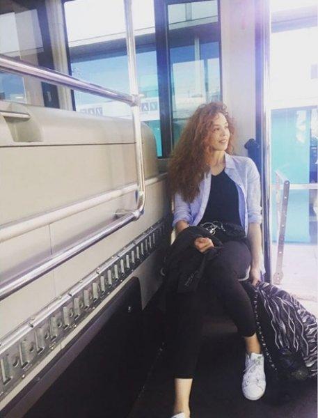 Azra Akın'dan tatil pozları 